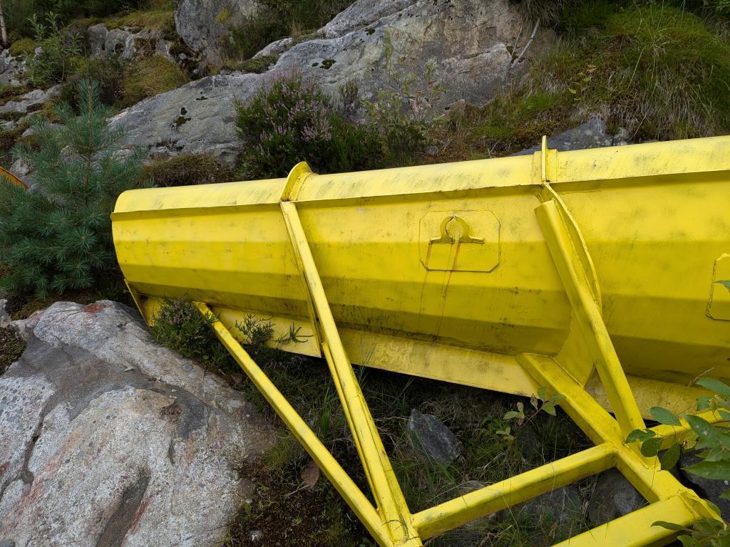 Steinsland brøyteutstyr