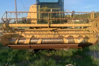New Holland 8040 skurtresker