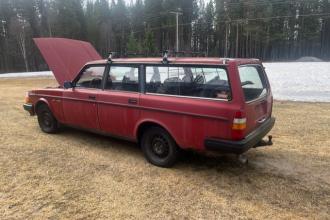 Volvo 245