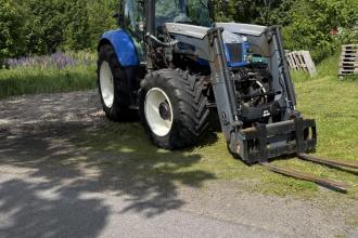 New Holland 6040 Elite