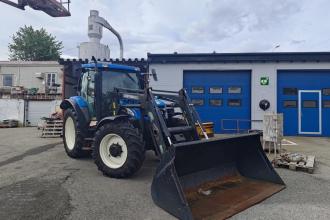 New Holland TS125A