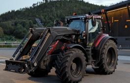 Valtra T235