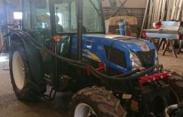 New Holland T4050F