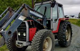 Massey Ferguson 675 Turbo 4*4 med laster - Mva fri