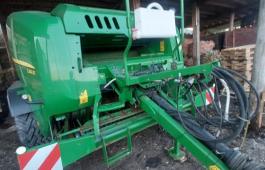 John Deere C441R